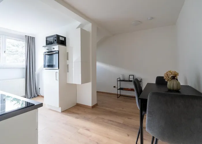 Farawayhomes #k9 Apartmán